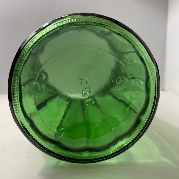 Vintage Emerald Green Glass Wide Mouth Vase w/ Vertical‎ Rib - Picture 2 of 5